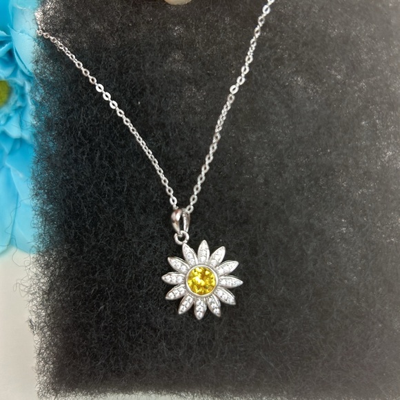 Sterling Silver crystal Flower pendant with adjustable chain Bleu Sage NWT - Picture 12 of 16